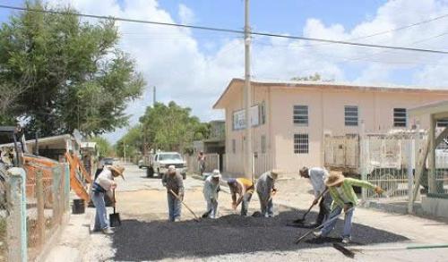 Bacheo de calles y accesos a escuelas